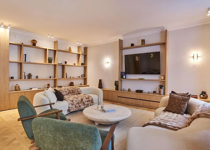 Luxurious Airconditioned Arc De Triomphe Апартаменты *