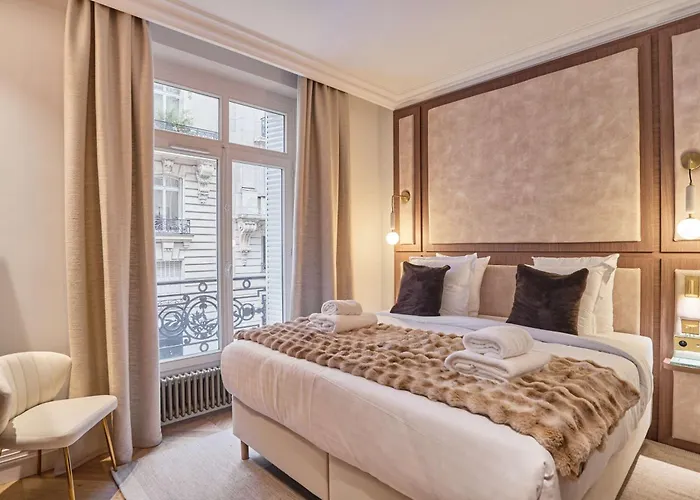 Appartement Luxurious Airconditioned Arc De Triomphe Parijs